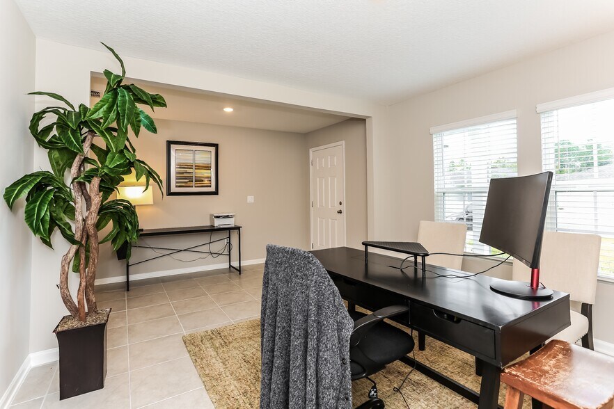 Building Photo - 9155 Joannes way