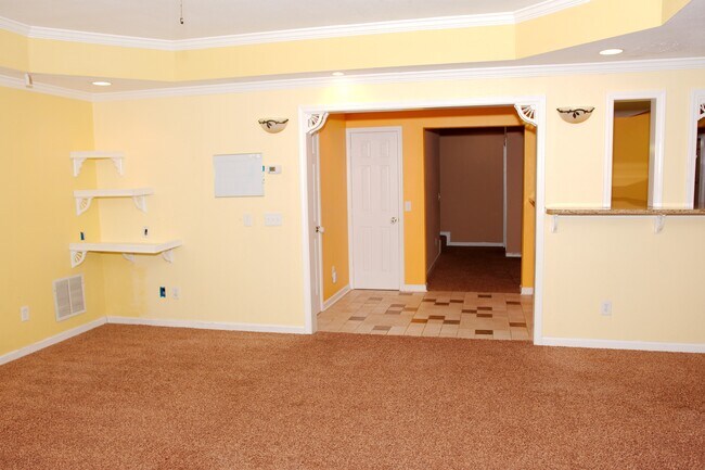 Building Photo - 2927 Arbor Creek Ln