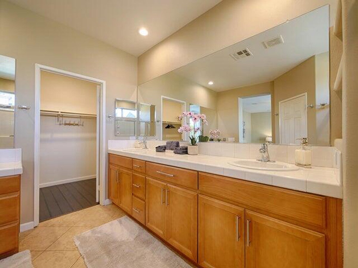 Building Photo - 80596 Key Largo Dr