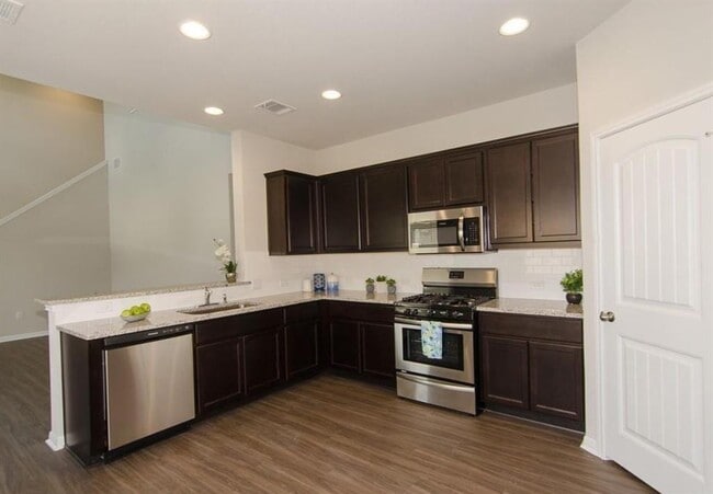Building Photo - 304 Otto Ave