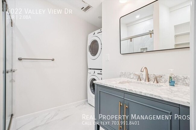 Building Photo - 6022 Valley View Dr