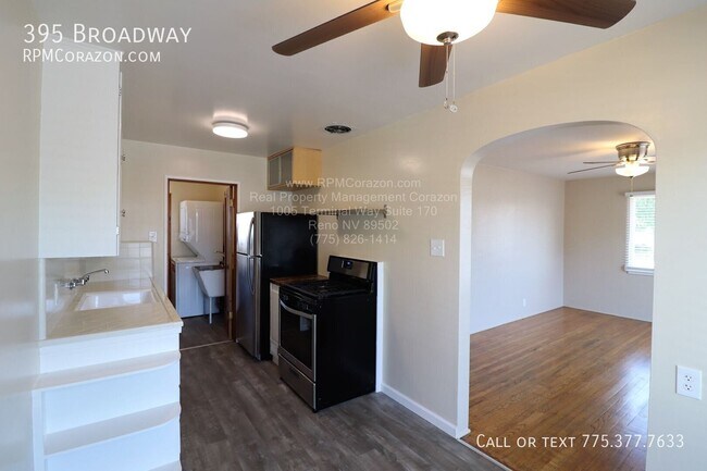 Building Photo - 395 Broadway-