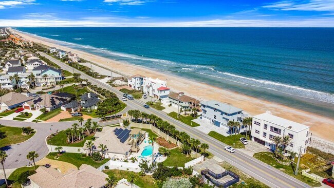 Building Photo - 200 Islamarada Ct