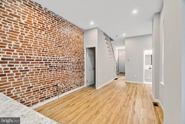 Building Photo - 1718 Edgley St