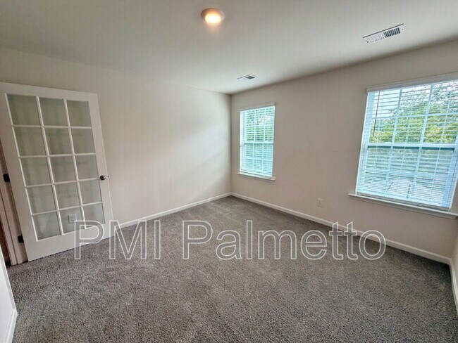Building Photo - 771 Tiger Lily Drive
