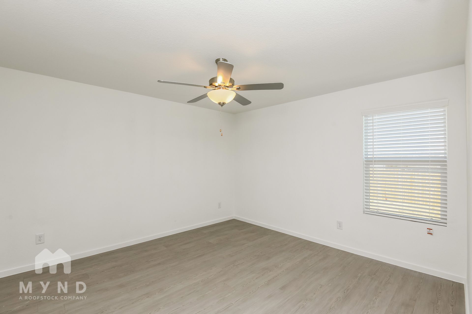 Building Photo - 2745 Ctr Crk Ln