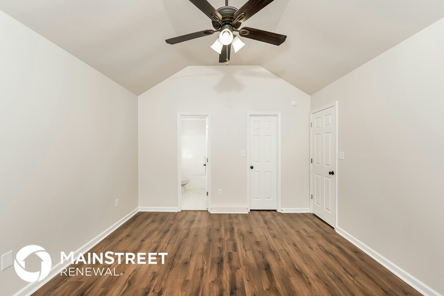 Building Photo - 6078 Russet Meadows Dr