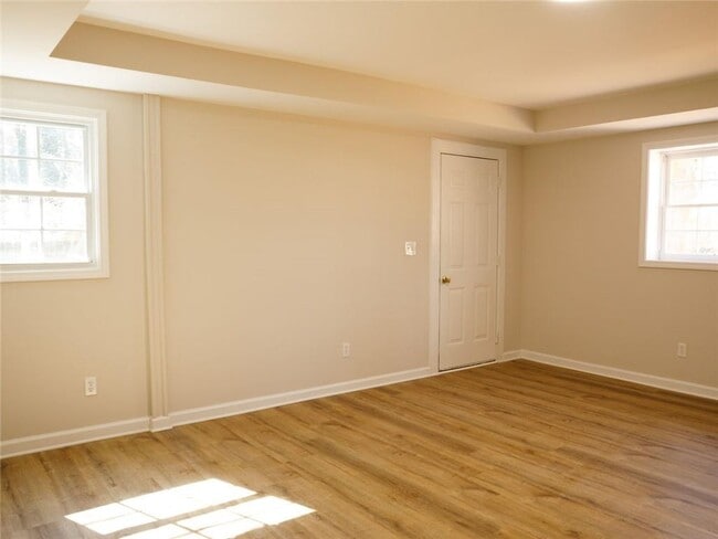 Building Photo - 95 Simpson Dr NE