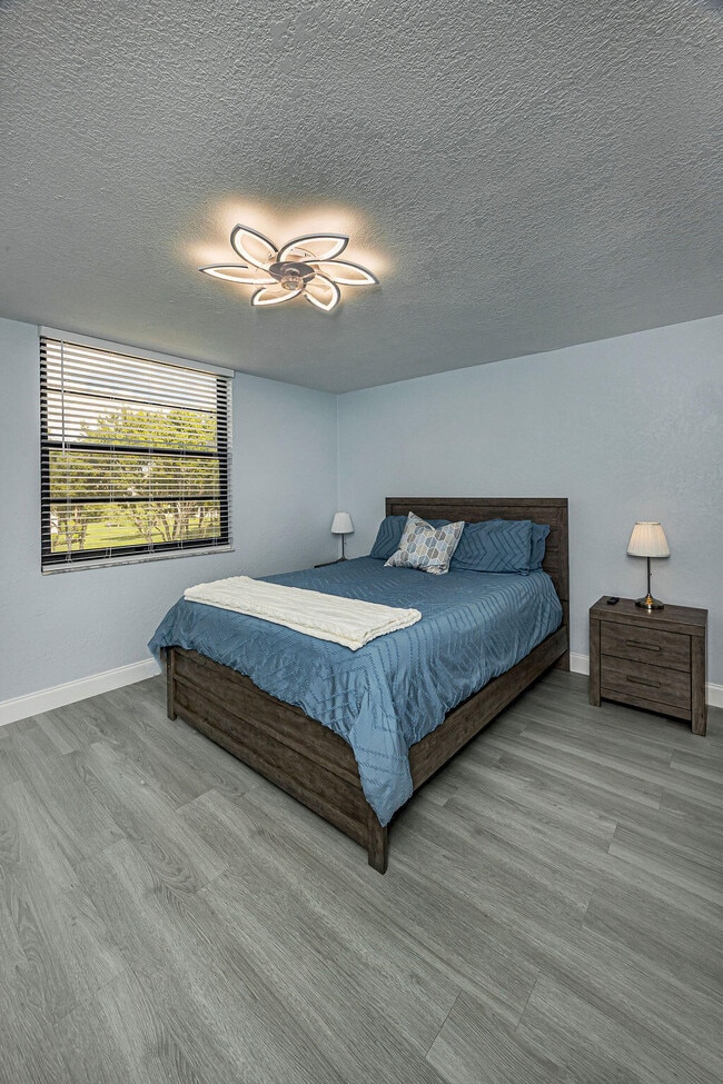 Building Photo - 3630 Whitehall Dr