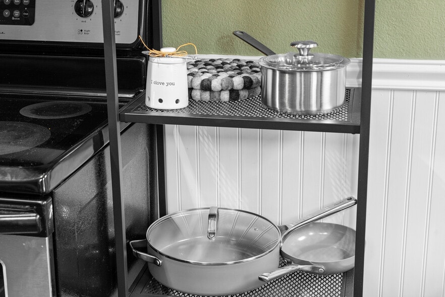 Building Photo - 2601 NW Raleigh St