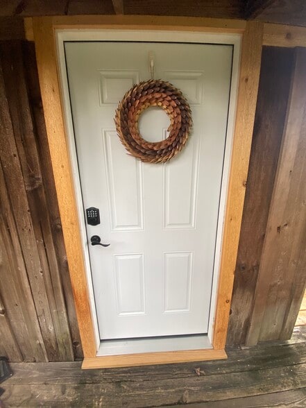 Building Photo - 802 E 26th St