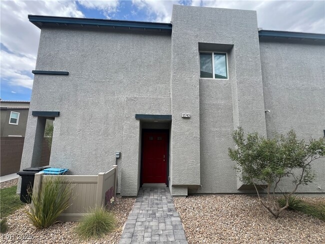 Building Photo - 12743 Epperly St