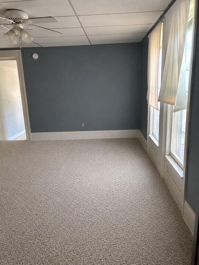 Building Photo - 1 Bedroom Apartment in Caledonia - Available August 22nd, 2026