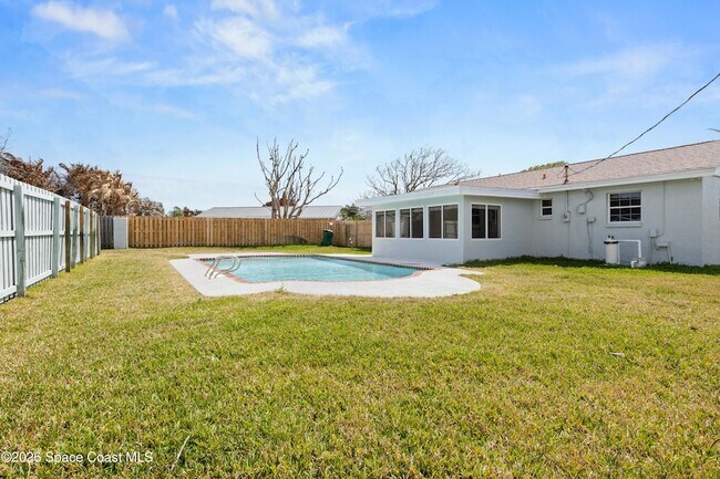 Building Photo - 2076 Abalone Ave