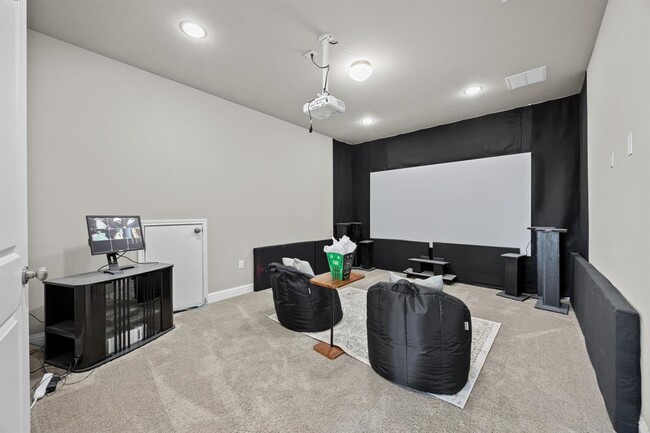 Building Photo - 5305 Mandevilla Dr
