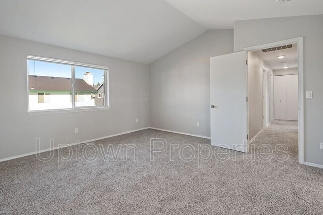 Building Photo - 978 SW 208th Pl