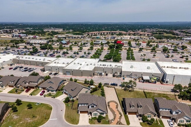 Building Photo - 181 Village Oak Dr
