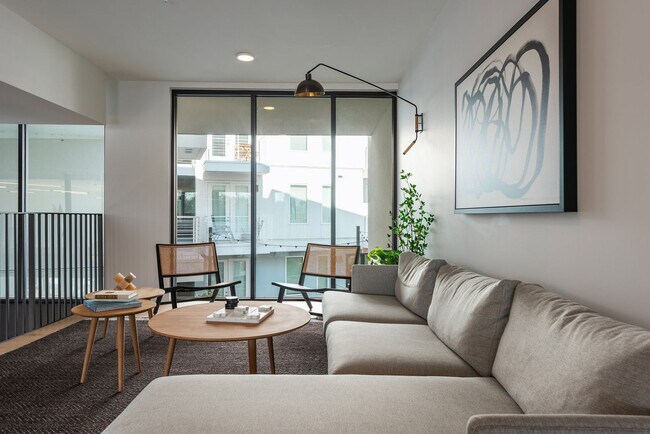 Building Photo - 5820 1/2 Cameron Road-SI FL1-ID1364166P