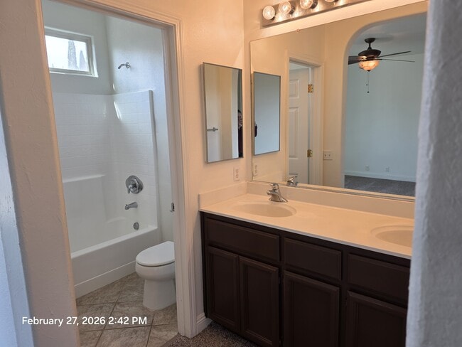 Building Photo - 6905 Loheit Way