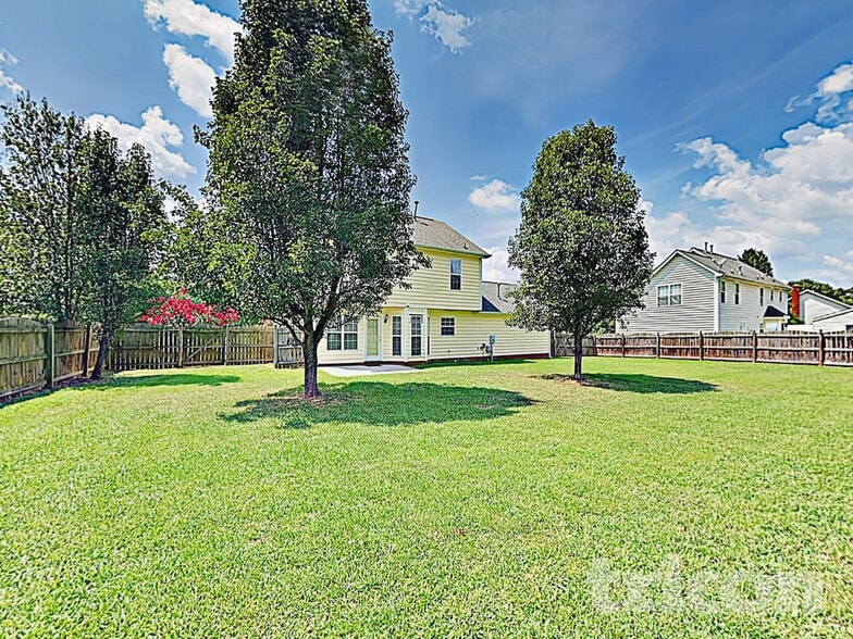 Building Photo - 2207 Planters Knoll Ln