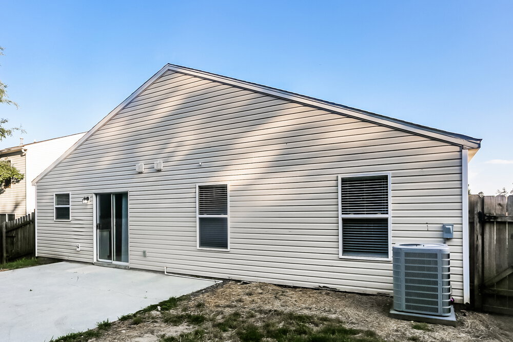 Building Photo - 11016 Thousand Oaks Dr