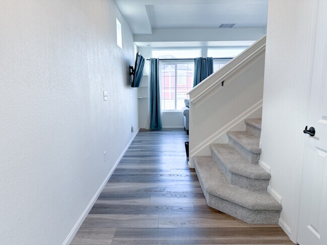 Building Photo - 4441 N Quatar Ct