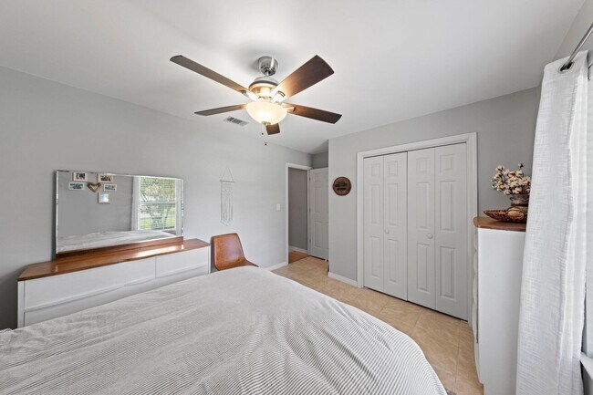 Building Photo - 4405 Southminster Cir