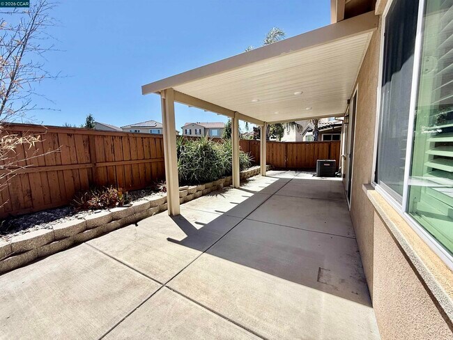 Building Photo - 373 Anchorage Dr