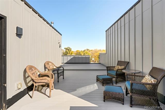 Building Photo - 3541 S Emerson St