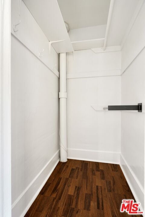 Building Photo - 320 4th Ave