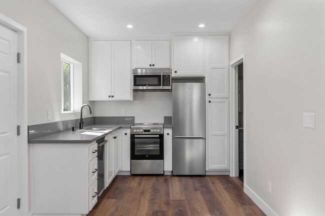 Building Photo - Culver City Rental -  Detached Studio with...