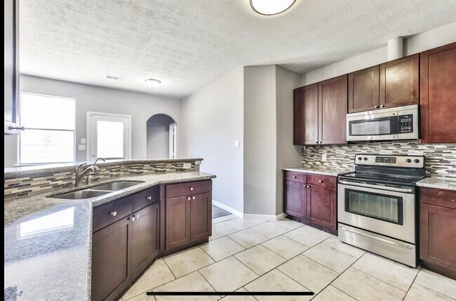 Building Photo - 21103 Mt Crest Ct