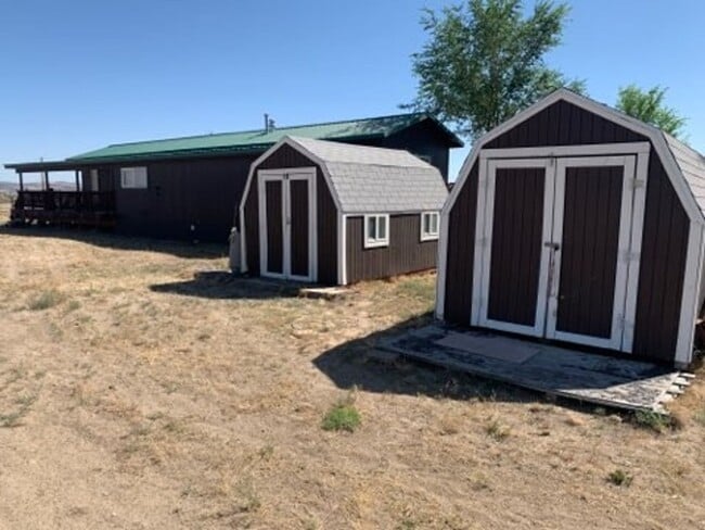 Building Photo - Renovated Single Wide with great features ...