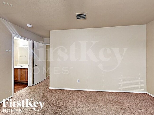 Building Photo - 14112 Silkwood Dr