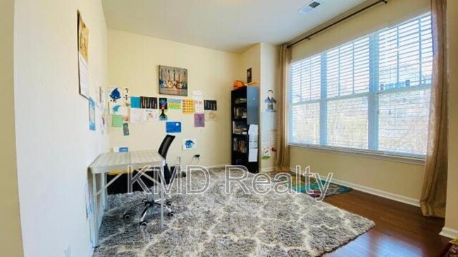 Building Photo - 850 Windy Falls Dr