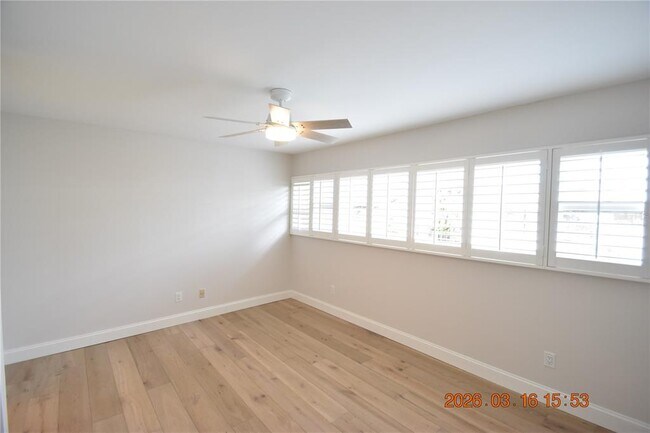 Building Photo - 571 Luzon Ave