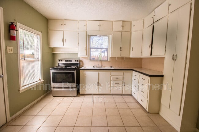 Building Photo - 2401 24th St