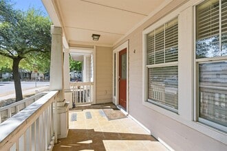 Building Photo - 115 Teasley