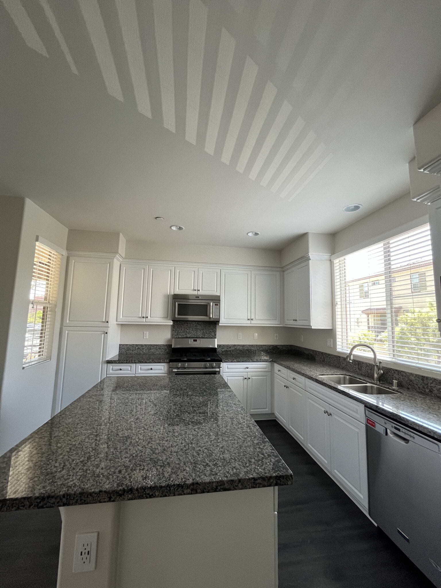 Building Photo - 12432 Constellation St