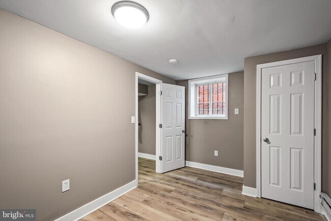 Building Photo - 2412 18th St SE