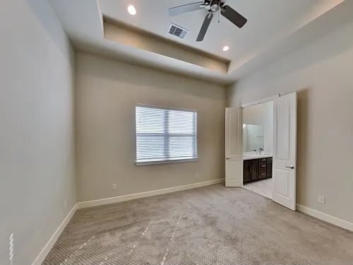 Building Photo - 10530 Executive Lake Dr