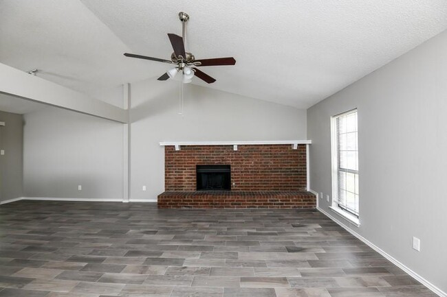 Building Photo - 1408 Sheffield Ct