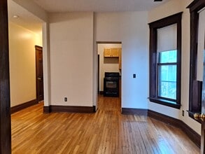 Peterboro Houses - Hendrie Lofts