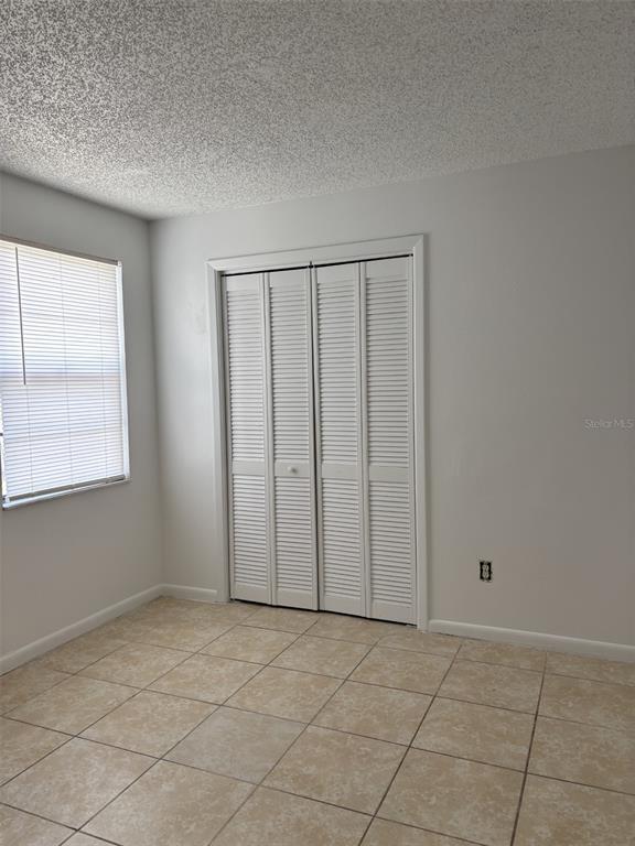 Building Photo - 2119 W Okaloosa Ave