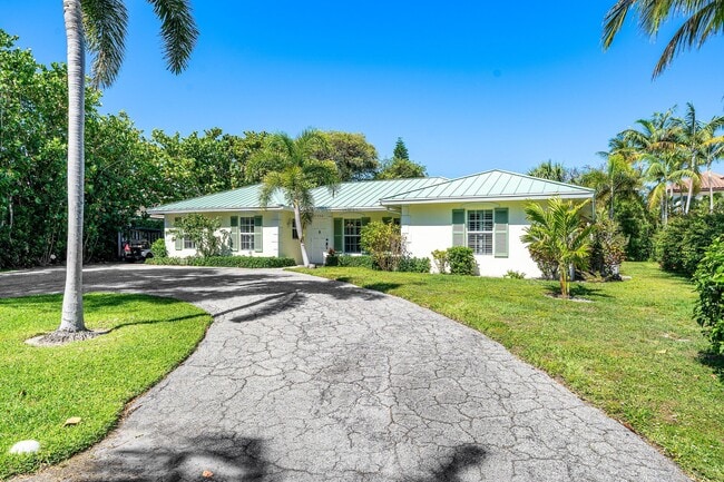 Building Photo - 5550 Osprey Dr
