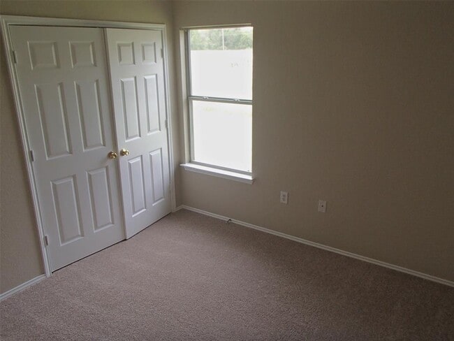 Building Photo - 503 Tablerock Cir