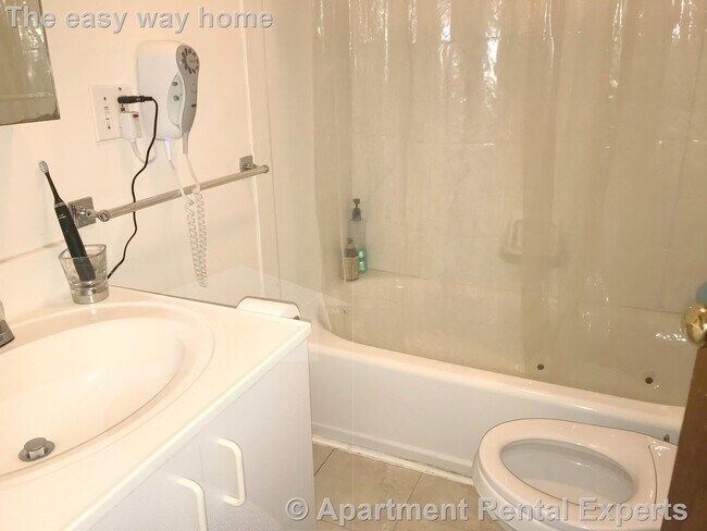 Building Photo - 60 Sacramento St