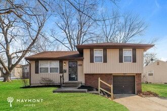 Building Photo - 8200 NE 51st St