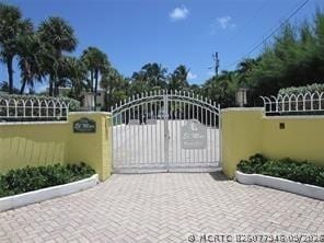 Building Photo - 1421 S Ocean Blvd
