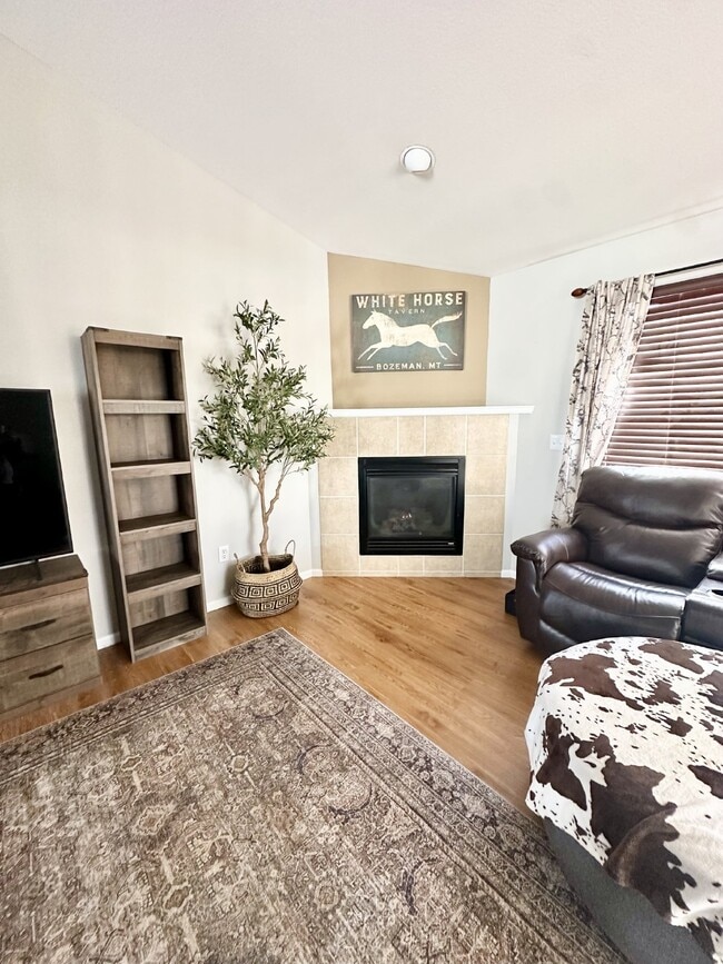 Building Photo - "Charming 3-Bedroom Gem on Laramie Street”